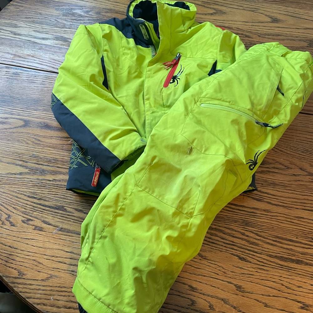 Spider Ski coat and pants